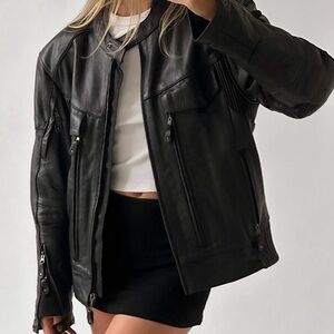 Like new Canadian Motorcycle jacket. Vintage. Black leather. Beautiful.